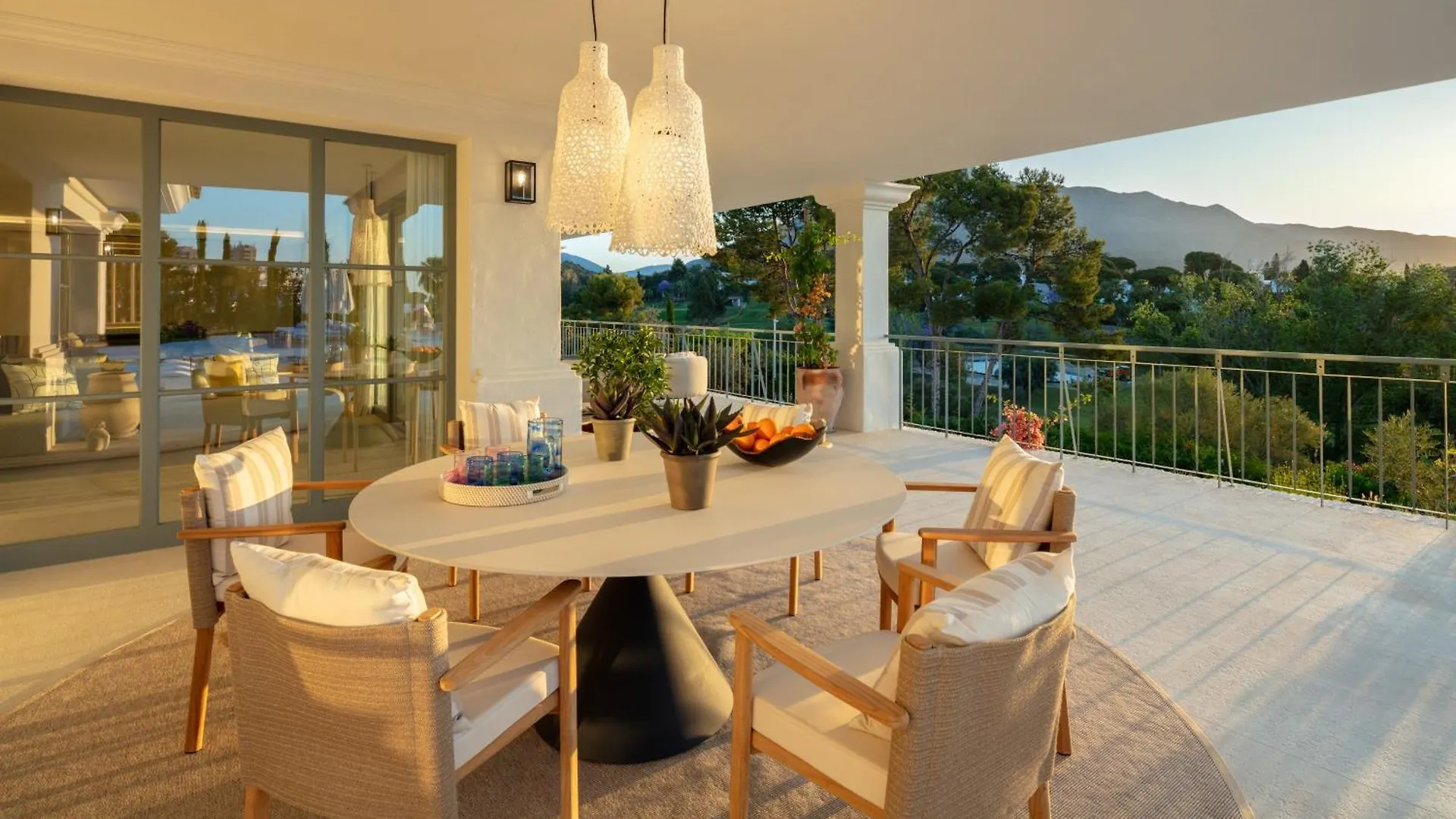Villa Azur, Nueva Andalucia, Μαρμπέλλα 0*,