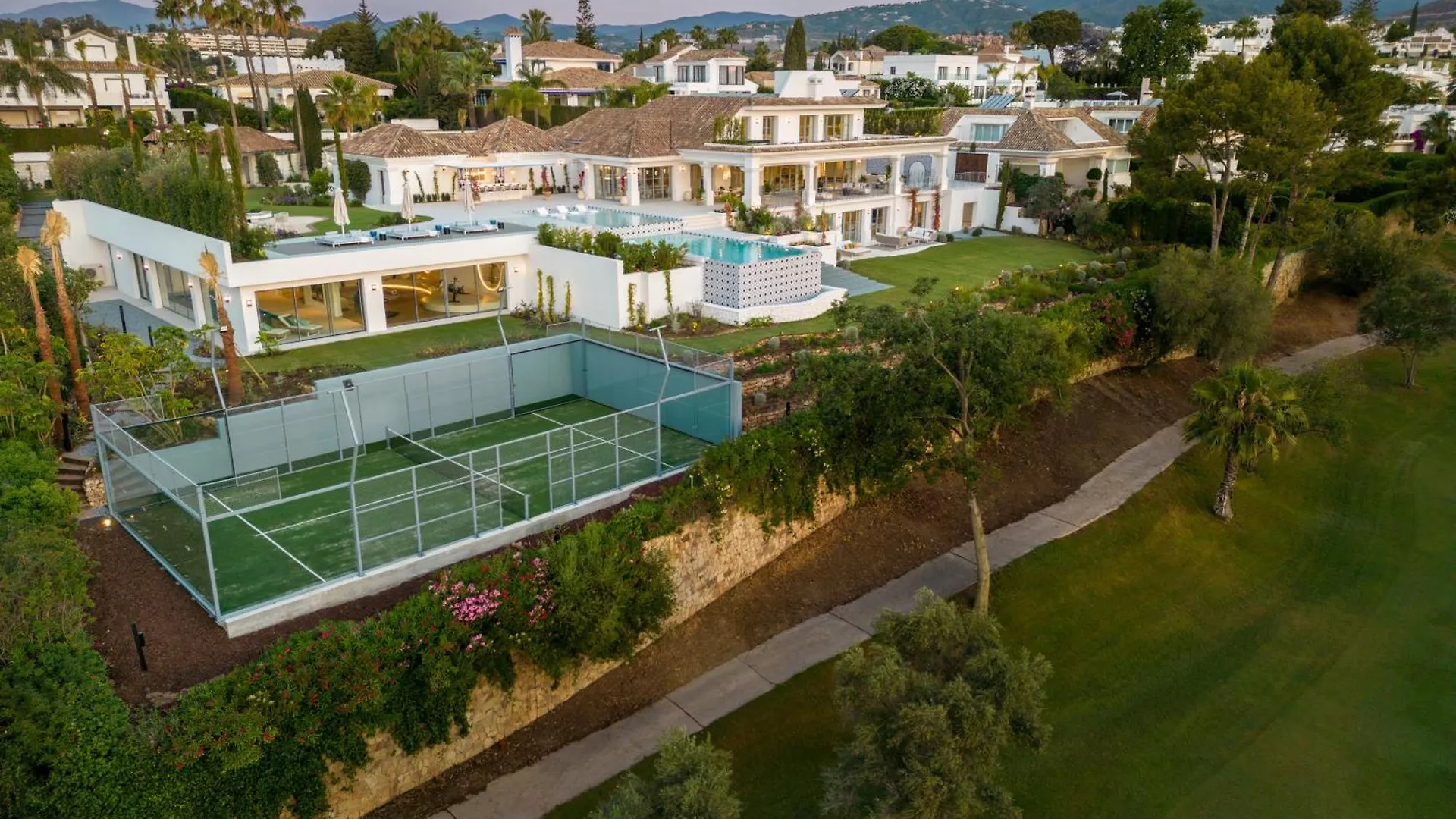 Villa Azur, Nueva Andalucia, Μαρμπέλλα 0*,  Ισπανία